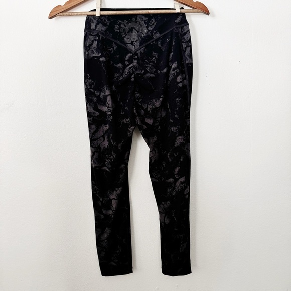 Gymshark x Kendra Kathryn collab leggings size small - Picture 3 of 5